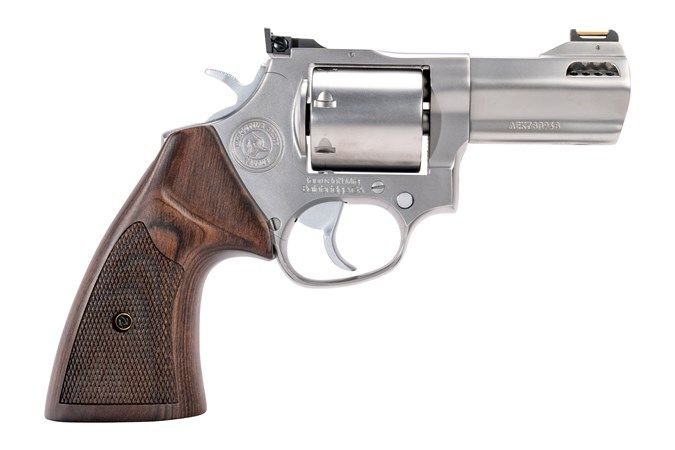 Taurus USA Model 692 357 Magnum/38 Special, 3" Ported Barrel, Custom Walnut Grips, 7 Rounds - 7 Rounds