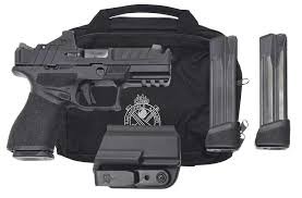 Springfield Armory Echelon Comp 9mm Pistol 4.5" Gear Pac Bundle, (4) Magazines, Red Dot, 20+1 - 20+1 Rounds | 4.5" Barrel | Blue/Black